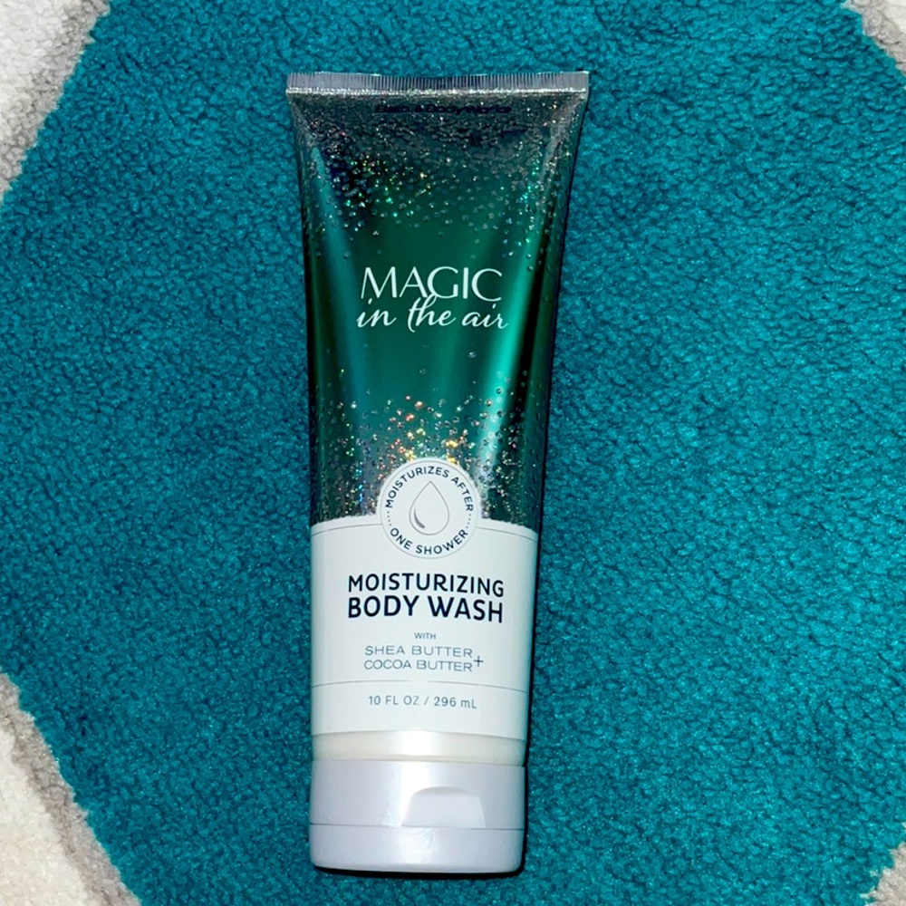 Bath and Body Works Magic in the Air Moisturizing Body Wash *RETIRED* NWT UNUSED